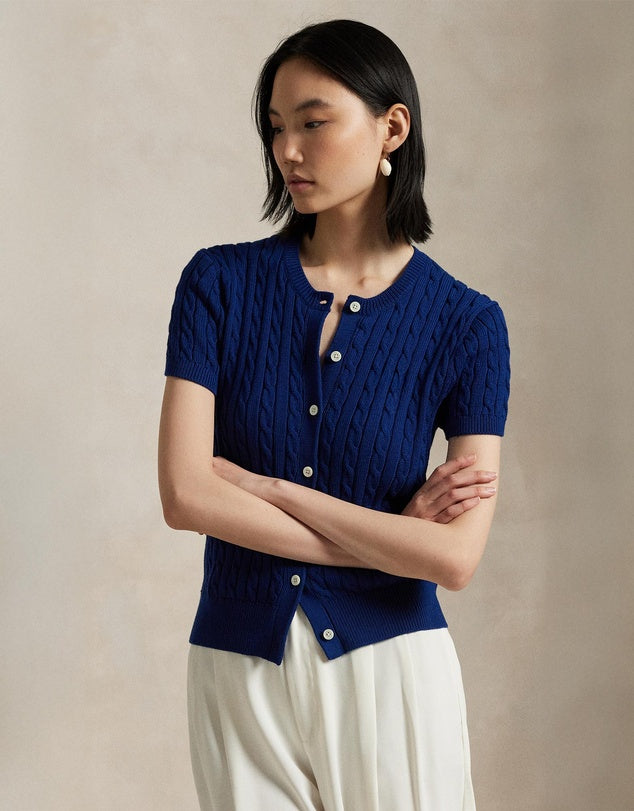 Kurzarm-Cardigan aus Baumwolle im Zopfstrick